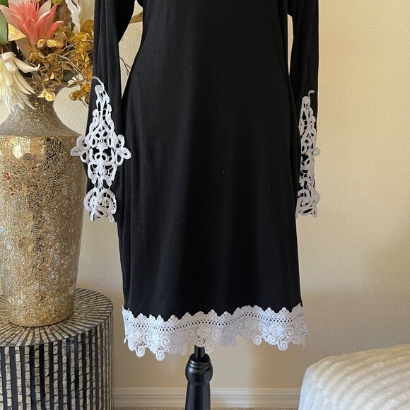 Whimsygoth Black Flowy Midi Dress With White Lace Hem & Lace Sleeve Details 2XL - Picture 2 of 8
